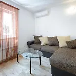 Charming Dalmatian 2-Bedroom Cottage In The Heart Of Old Town Cavtat