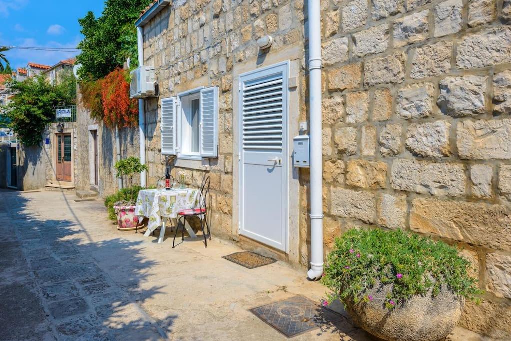 Charming Dalmatian 2-bedroom In The Heart Of Old Town *