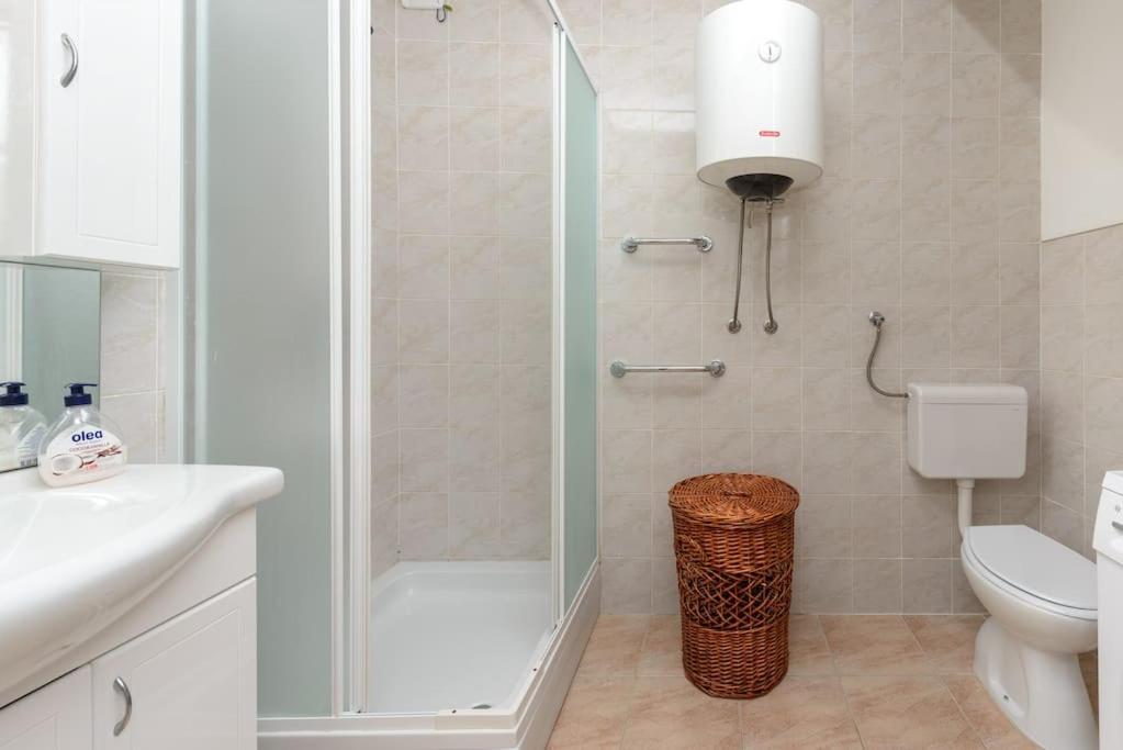 Apartment Charming Dalmatian 2-bedroom In The Heart Of Old Town Cavtat
